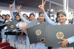 Free Laptop Yojana 2025: गरीब छात्रों को पढ़ाई के लिए मिलेगा मुफ्त लैपटॉप, जानिए पूरा प्रोसेस