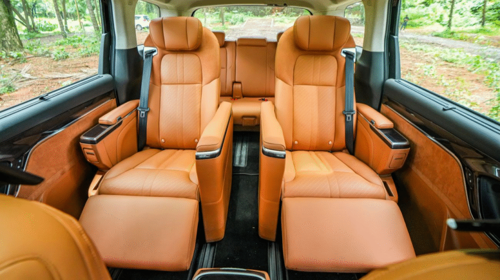 MG M9 Limousine First Drive Review: शानदार डिज़ाइन और VIP Experience का बेहतरीन कॉम्बो
